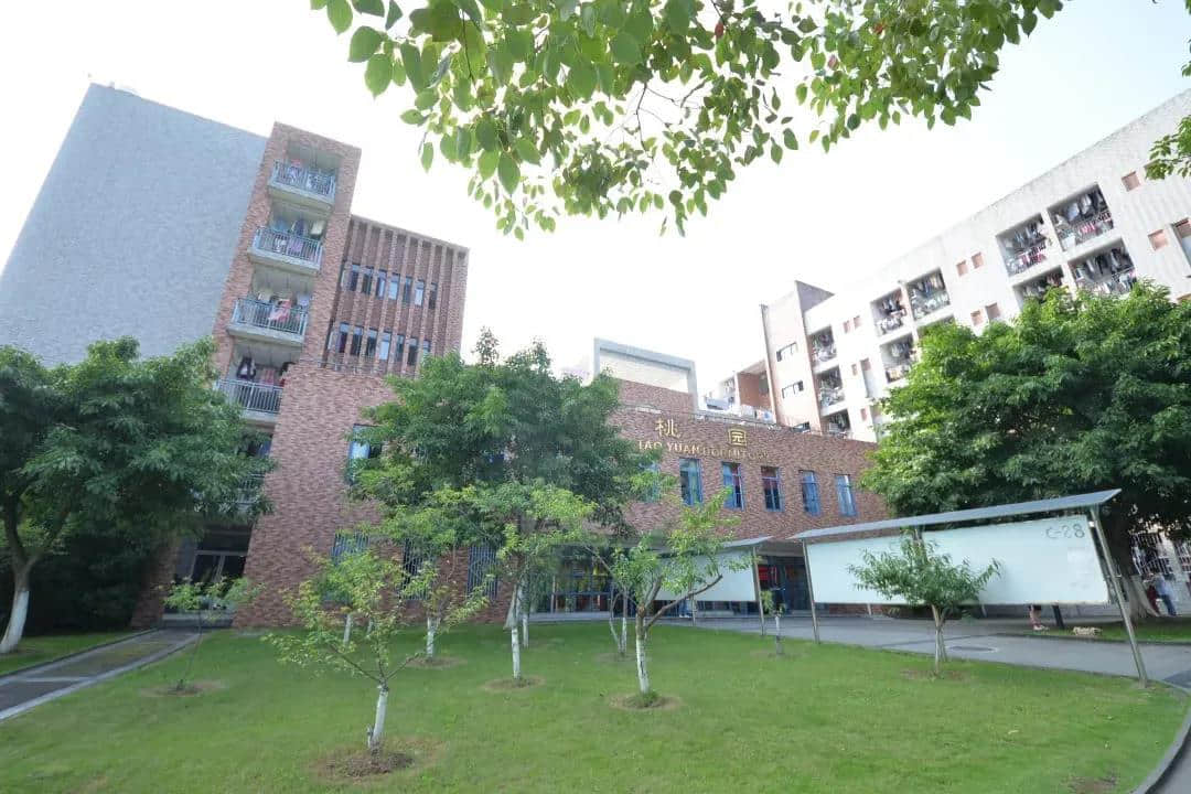 重庆工商职业学院宿舍条件怎么样—宿舍图片内景