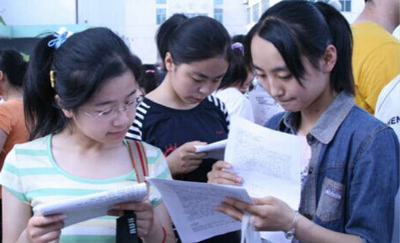 2016年上海春季高考本科录取最低线247分