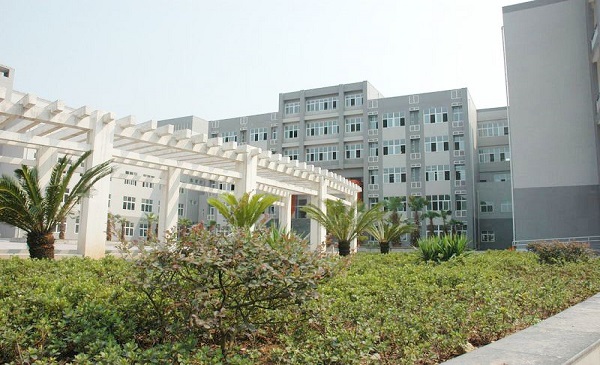重庆大学城市科技学院排名2017最新排名第30名