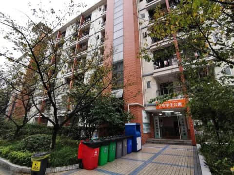 重庆工商职业学院宿舍条件怎么样？宿舍真实照片曝光